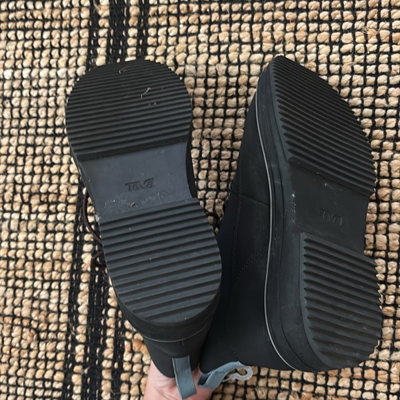 Teva Midform Suede boot wmns 8.5 - Picture 4 of 4